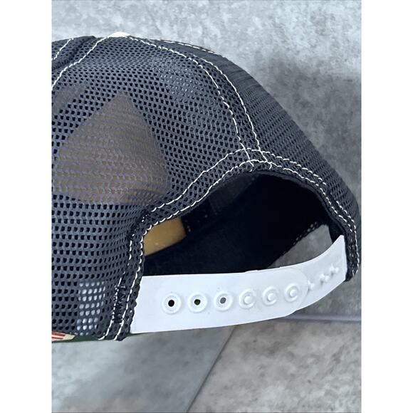 VTG International Harvester Mesh Back Kids Hat Snap Back Red Patch - Picture 11 of 11